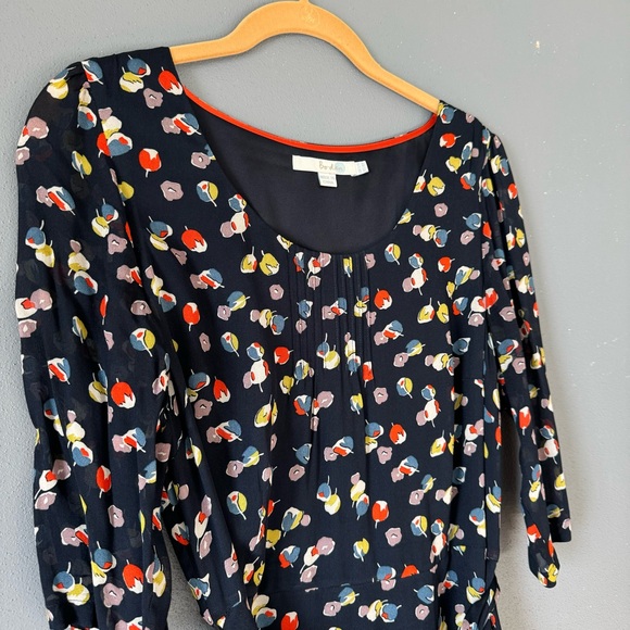 Boden Belted Navy Floral Dress with Pintuck Detail and semi-sheer 3/4 sleeves - Picture 6 of 8